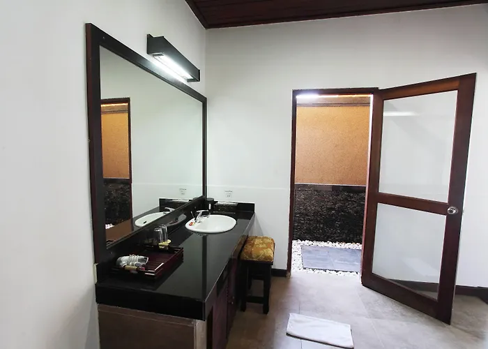 Adi Assri And Resort 4*
